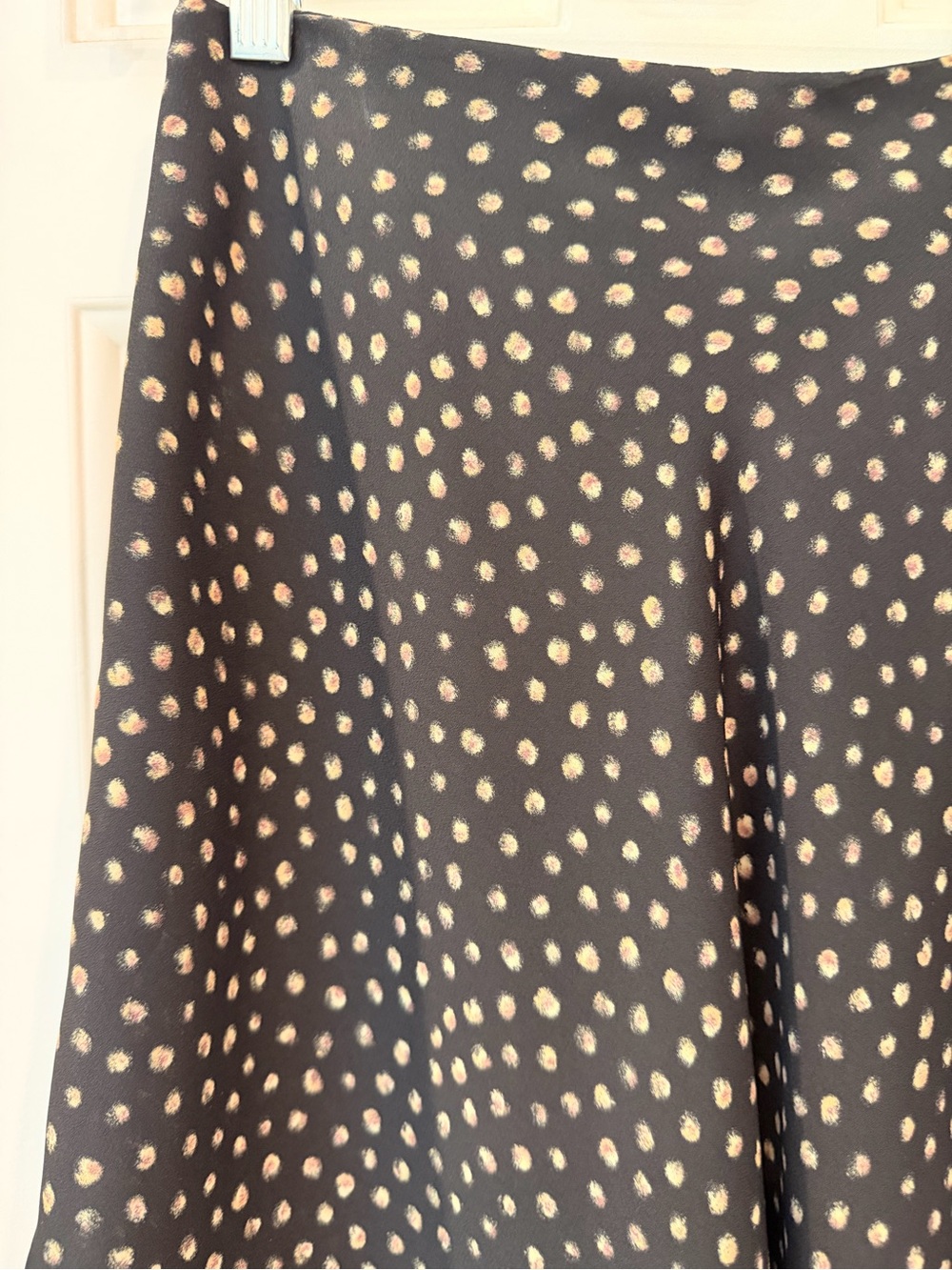 Bentley Arbuckle Black Lightweight Flirty Skirt Gold Dot Print Slight Sheer Sz 2 - Picture 2 of 12